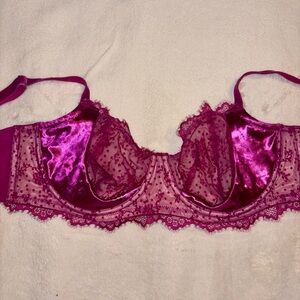 Victoria's Secret Satin Velvet Lace Bra in Rich Magenta Unlined Underwire